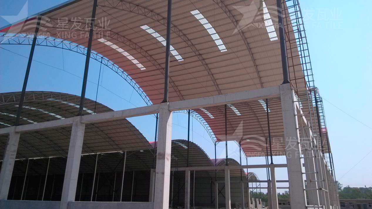 樹脂瓦廠家教你：在惡劣環(huán)境條件下，用什么屋面瓦安全又可靠？