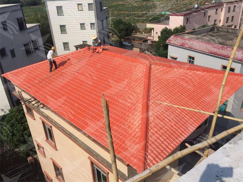 探秘農(nóng)村自建房建房利器！樹(shù)脂瓦多少錢(qián)一平，合成樹(shù)脂瓦價(jià)格揭秘！
